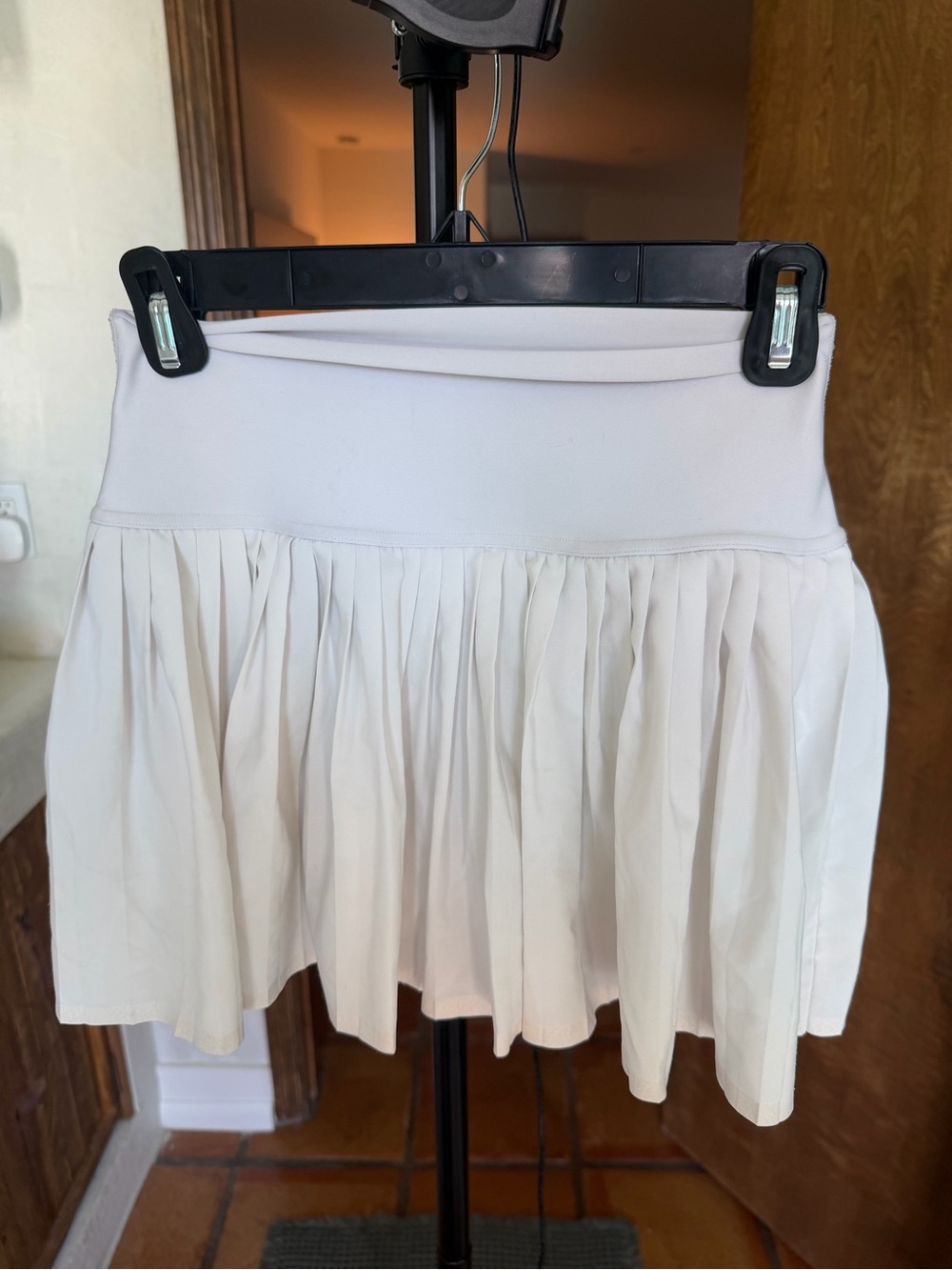 ALO Yoga White Pleated Skater Skirt
